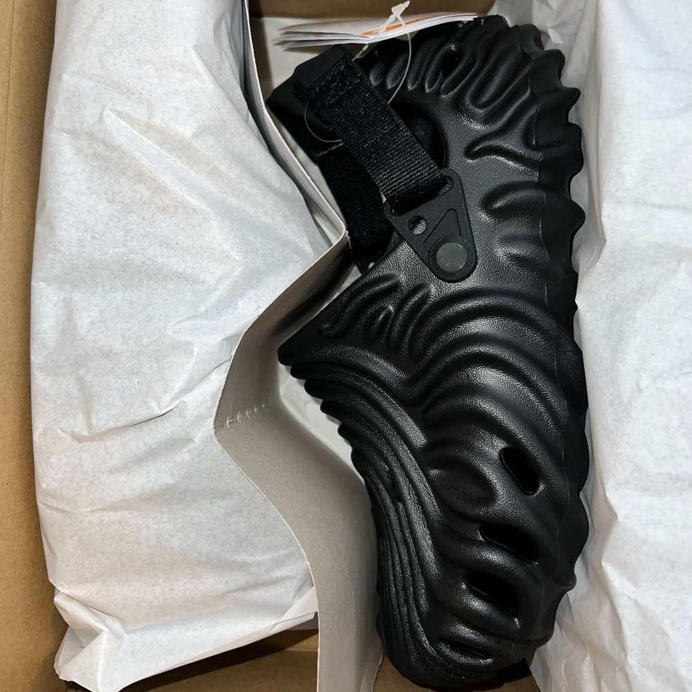Crocs Pollex Clog
by Salehe Bembury